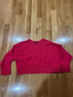 GAP cropped red sweater